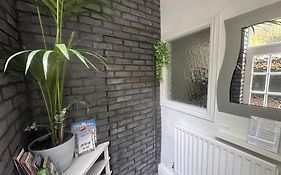 Quirky Town Centre Hideaway